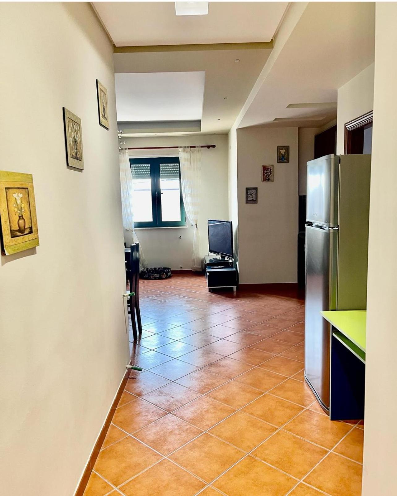 City Center Apartment Galeria Tirana Buitenkant foto