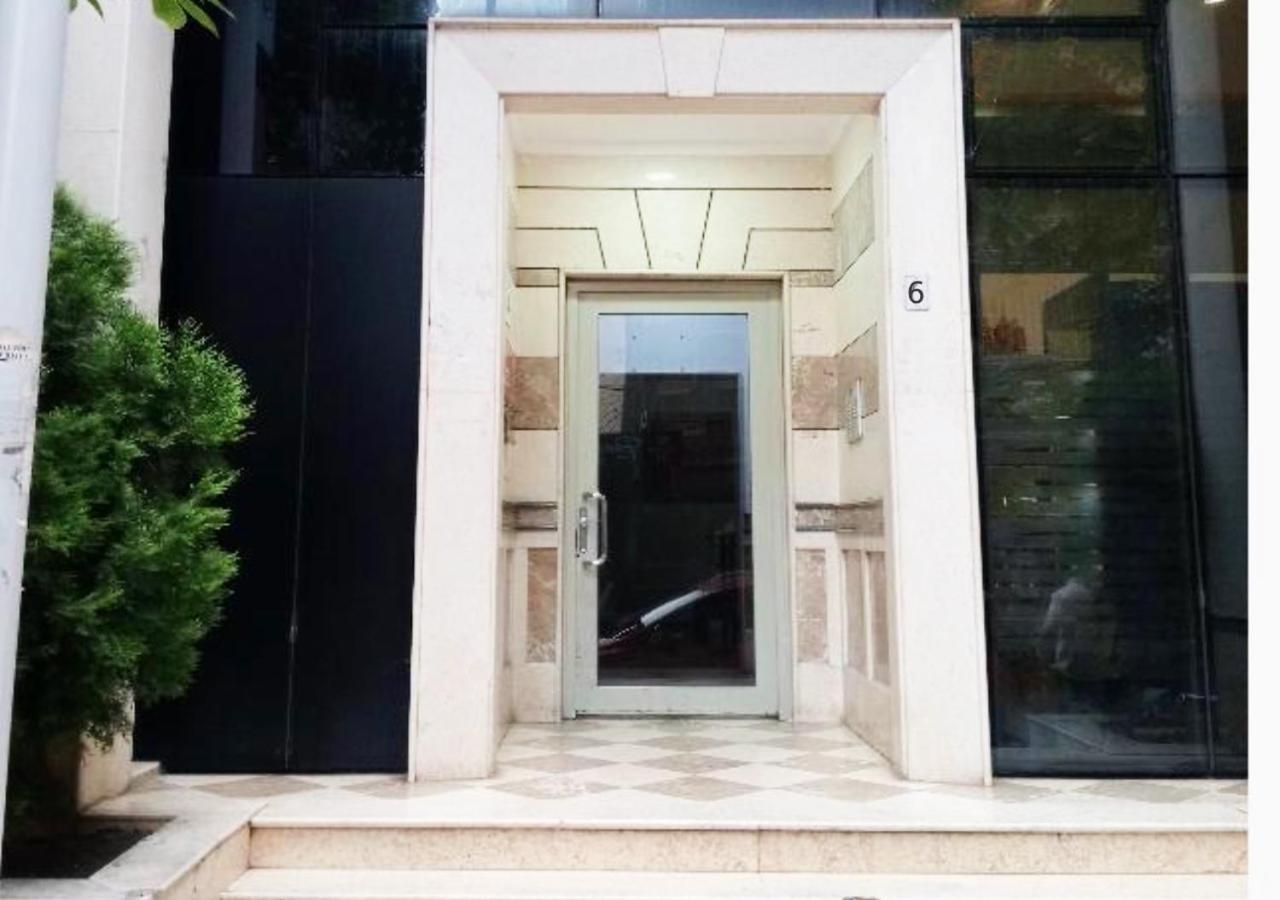 City Center Apartment Galeria Tirana Buitenkant foto